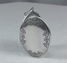 Medaillon oval silber